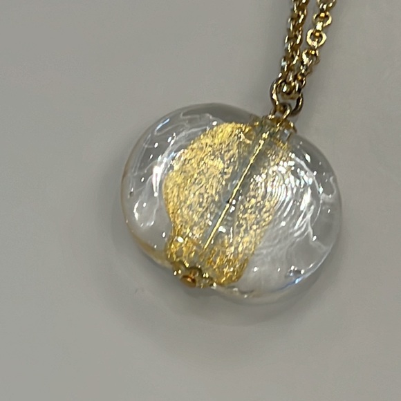 Gold plated necklaces. Blown glass pendants. Never worn. - Picture 3 of 4